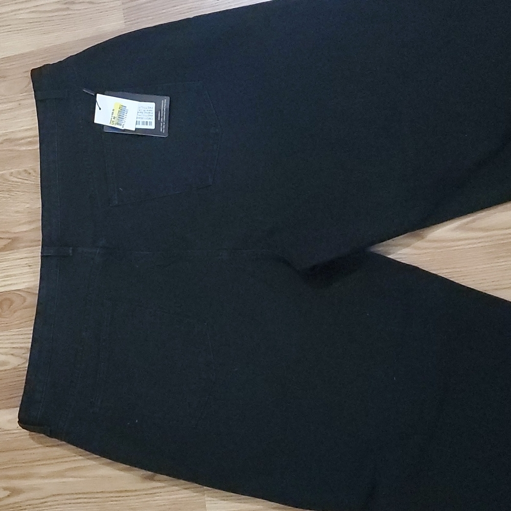 NWOT PrettyLittleThing Black High Rise Ripped Jeans - Picture 2 of 11